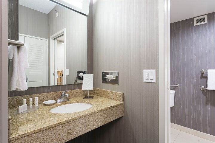 Room 20 of 38