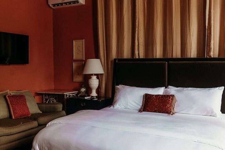 Room 15 of 82