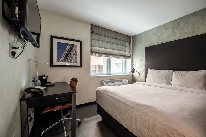 Room 16 of 29