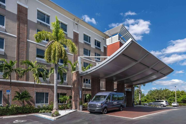 Hotel 6 of 64