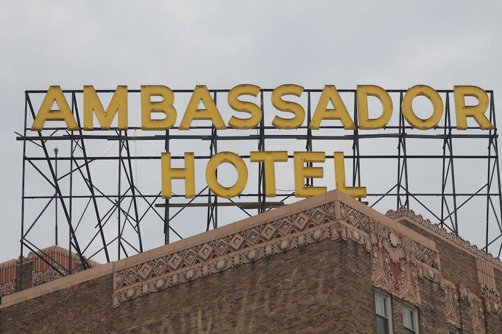 Hotel 2 of 75