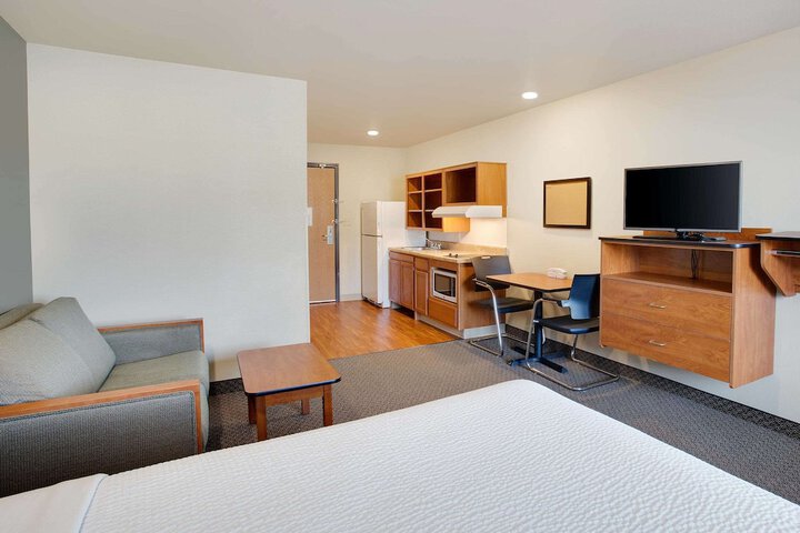 Room 12 of 24