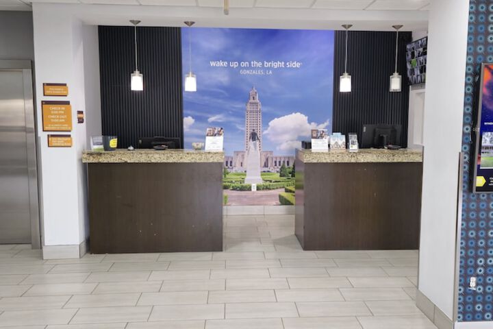 La Quinta Inn & Suites by Wyndham Gonzales LA