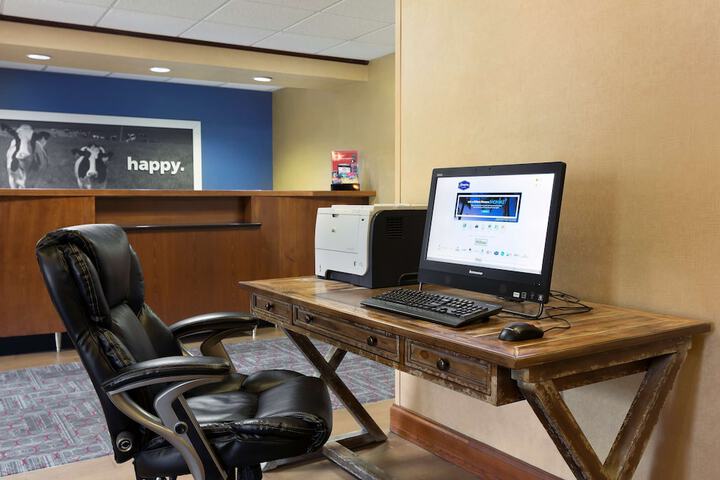 Business Center 37 of 38