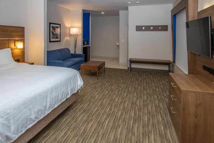 Room 75 of 135
