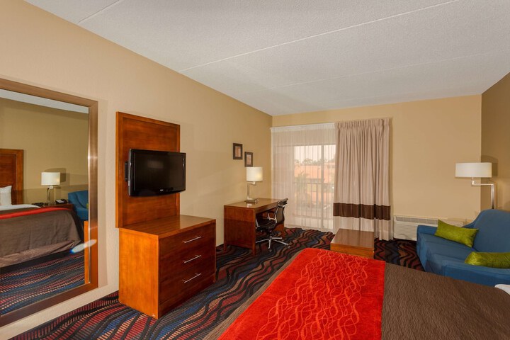 Baymont by Wyndham Bonita Springs Naples North