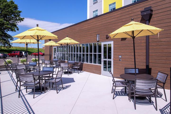 Terrace/Patio 48 of 50