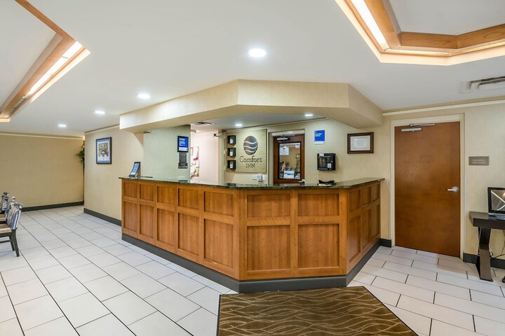 Hotel Interior 10 of 36