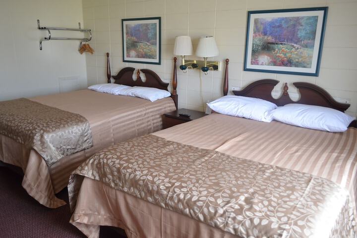Room 8 of 37