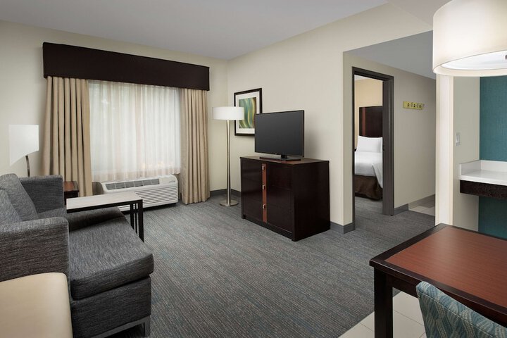 Room 13 of 41