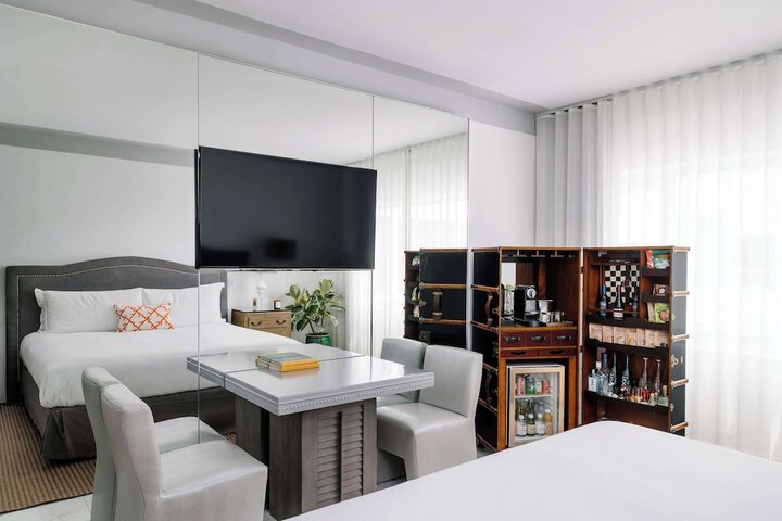 Room 35 of 85