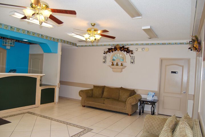 Texas Inn and Suites City Center at University Dr.