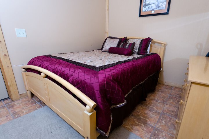 Room 15 of 33