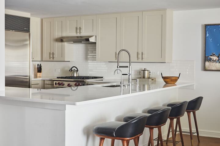 Madeline Hotel & Residences Auberge Collection