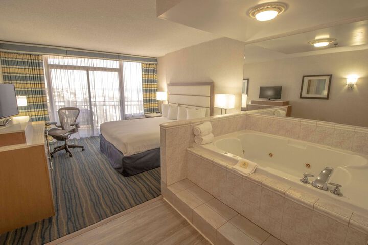 Room 17 of 43