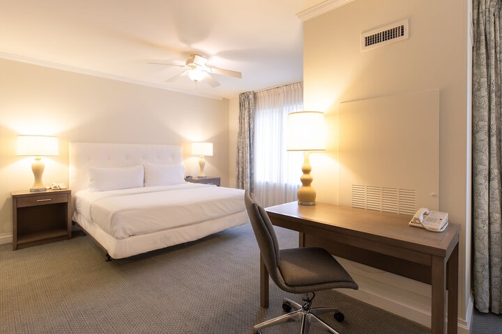 Room 28 of 53
