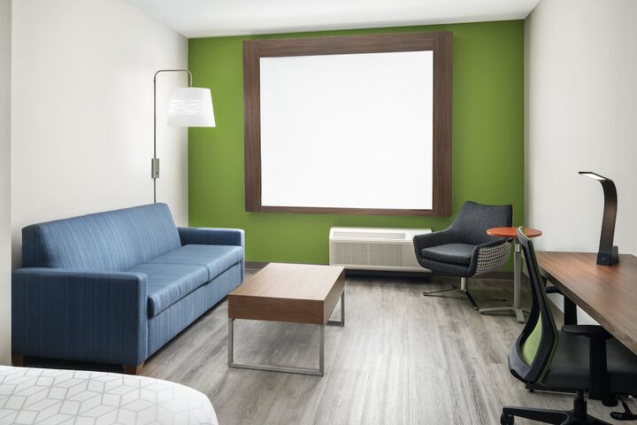 Room 21 of 39