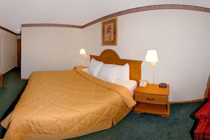 Room 7 of 25