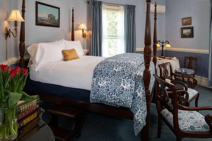 Albemarle Inn
