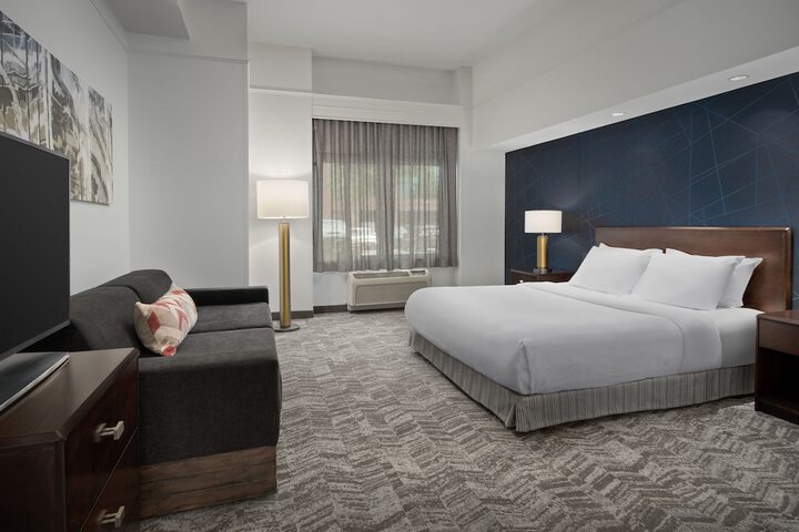 Room 40 of 52