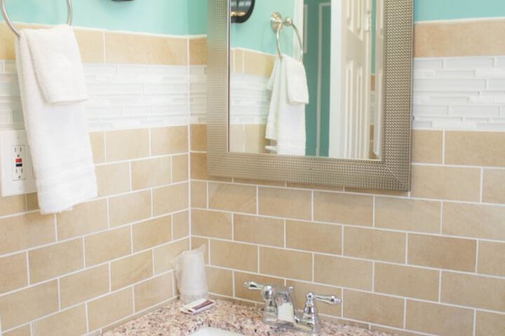 Travel Inn & Suites