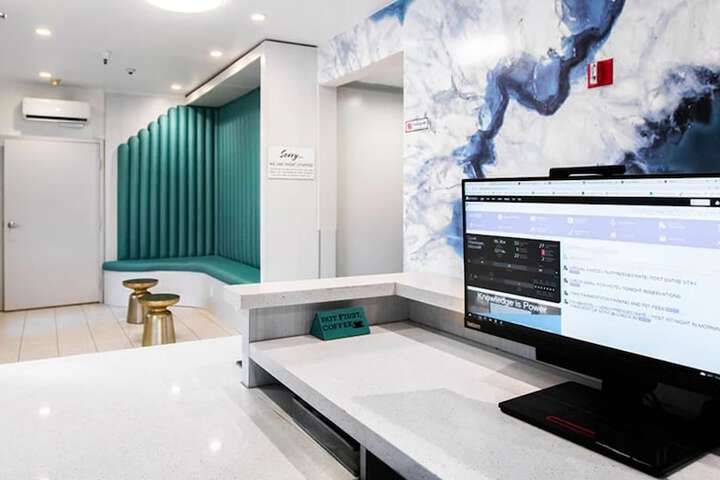 Business Center 62 of 63