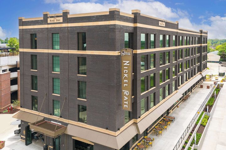 Hotel 7 of 61