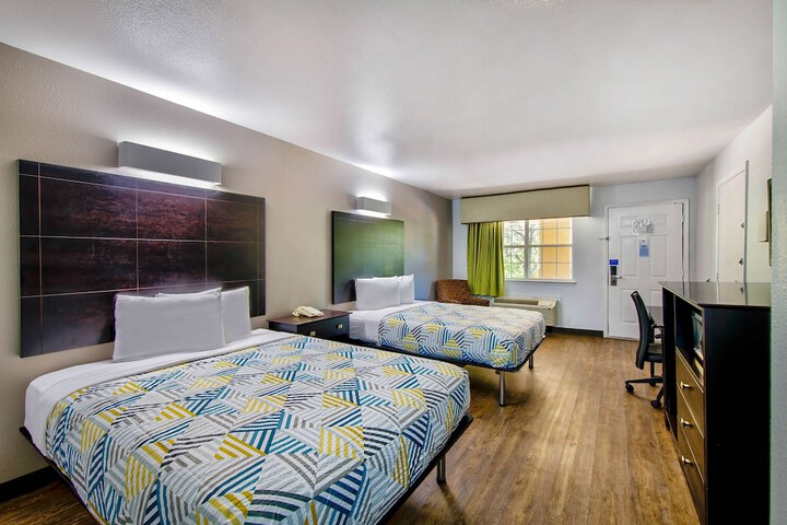 Room 20 of 26