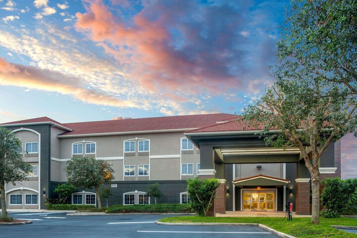 Hotel 2 of 35