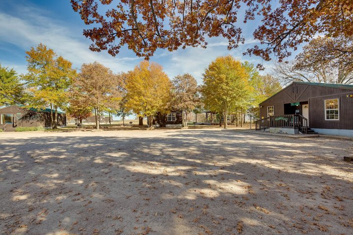 On-site Fishing Pier: Pet-friendly Kerens Cabin!