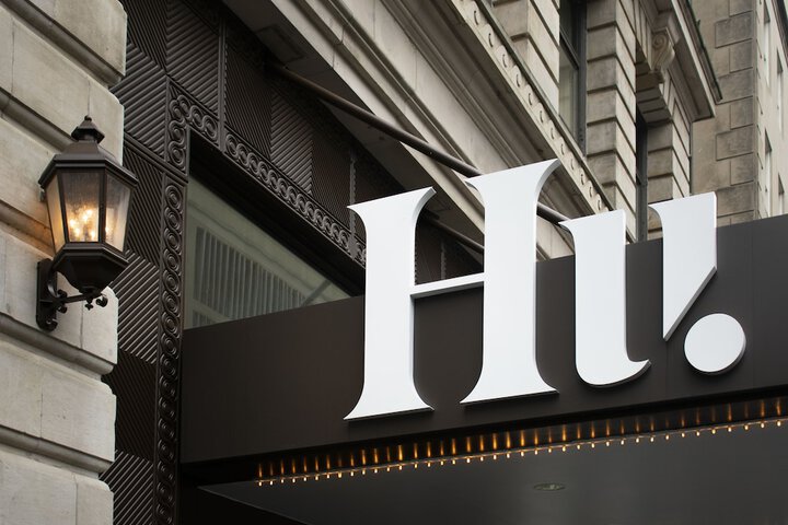 Hu. Hotel