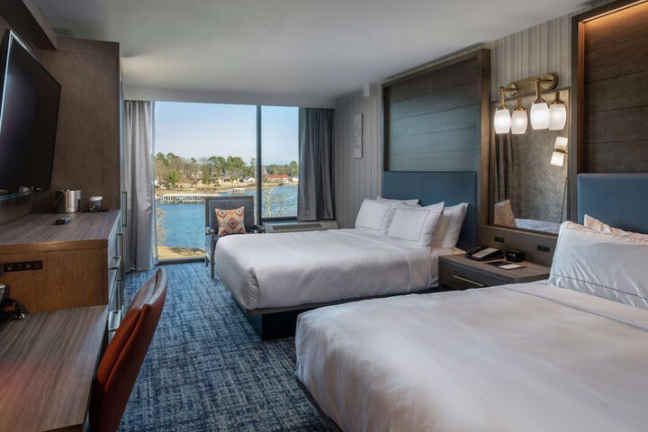 DoubleTree by Hilton Hot Springs