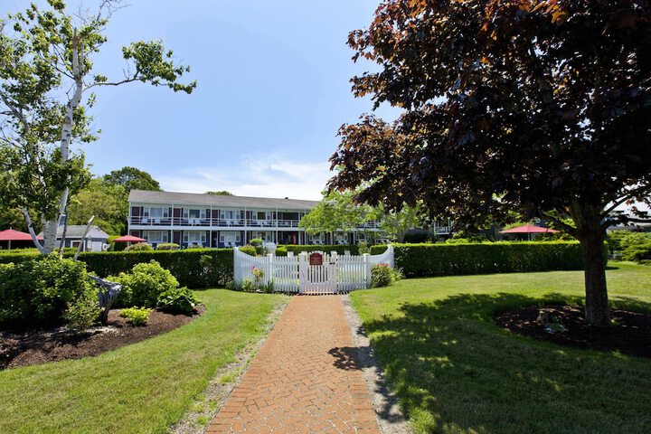Seaglass Inn & Spa