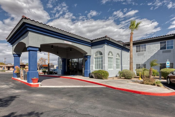 Hotel 5 of 170