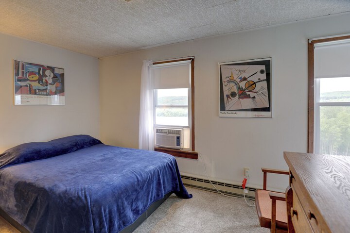 Private Retreat w / Deck: 1 Mi From Cowanesque Lake