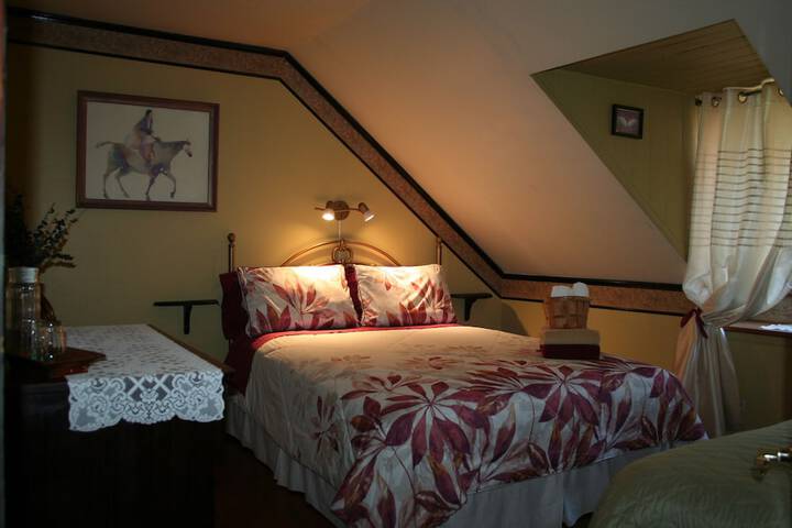 Room 33 of 40