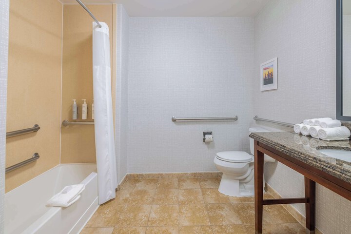 Hampton Inn & Suites Brenham