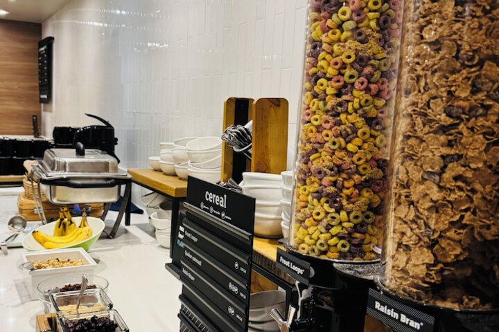 Candlewood Suites Burlington Conference Centre by IHG