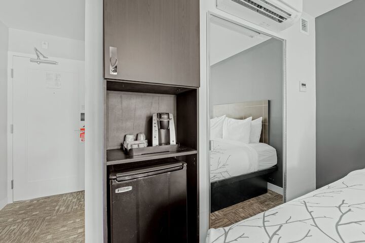 Room 29 of 97