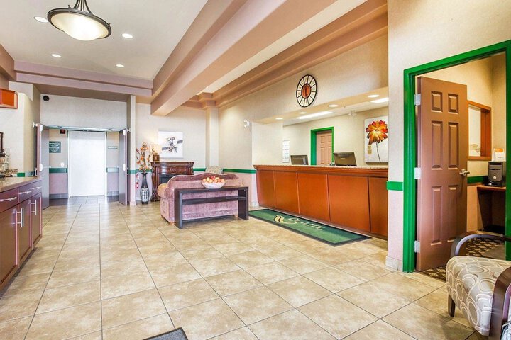 Hotel Interior 6 of 30