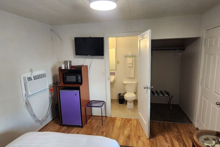 Room 48 of 98