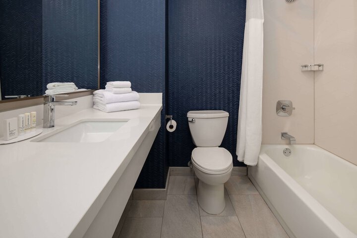 Room 11 of 26
