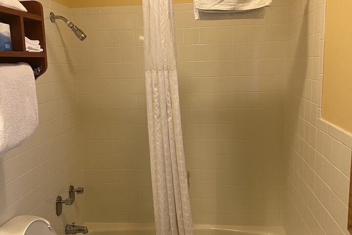 Room 135 of 443