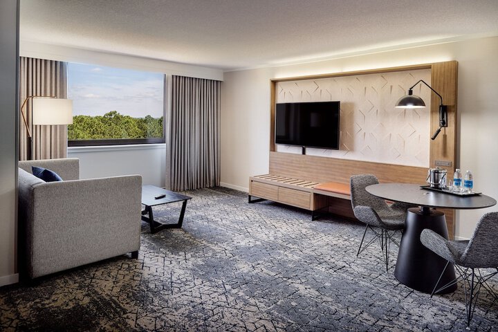 Room 15 of 62