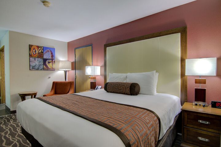 Westbridge Inn & Suites