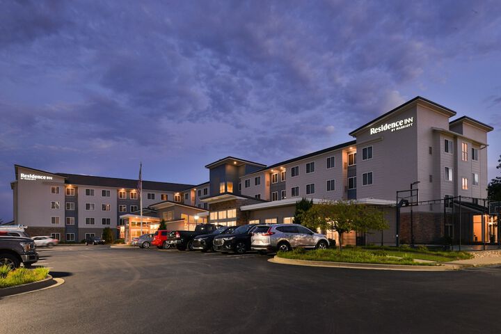 Hotel 2 of 71