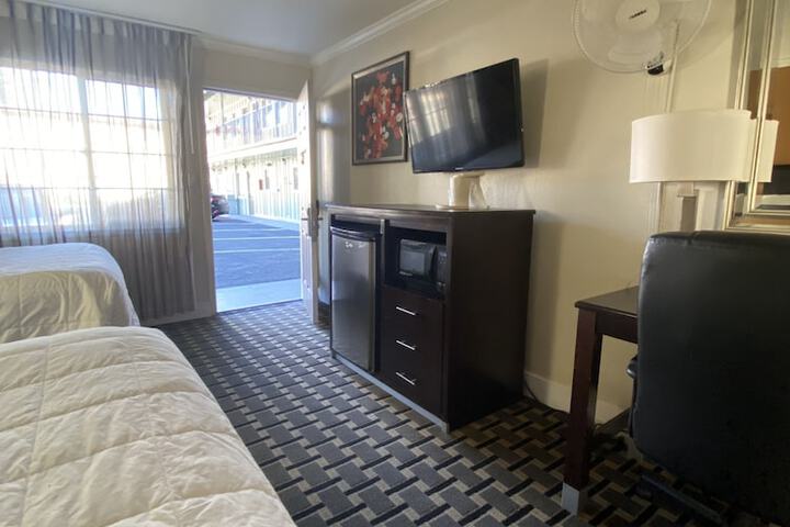 Room 60 of 71