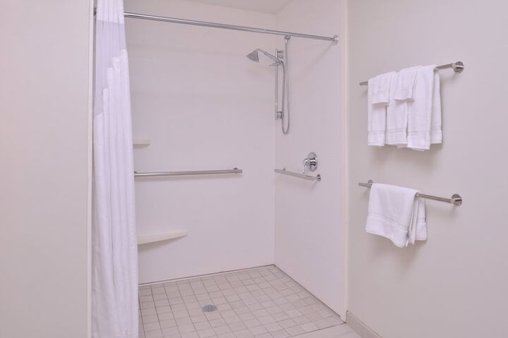 Room 30 of 60