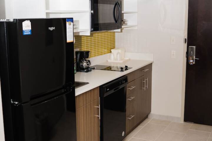 MainStay Suites at Discovery Park of America