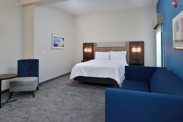 Room 45 of 63